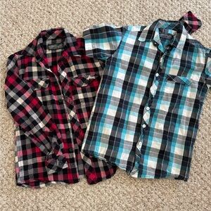 2 Kids RetroFit button down shirts. 100% cotton Size Small 1 long sleeve 1 short